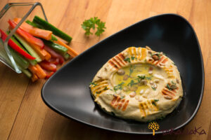 Humus with Fresh Vegetables