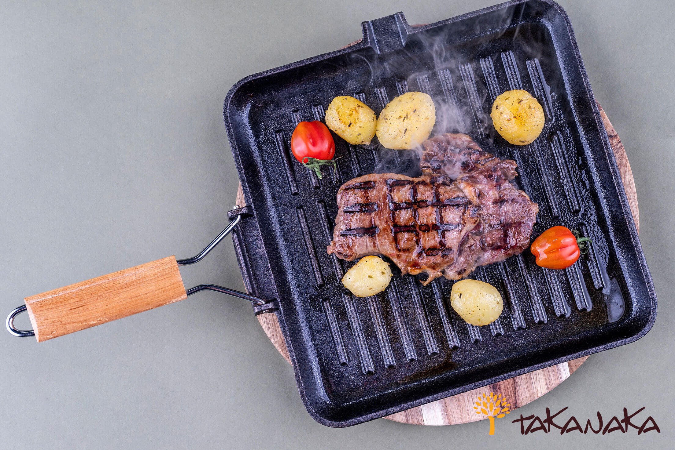 Grilled beef tenderloin with rosemary and roasted baby potatoes with dill