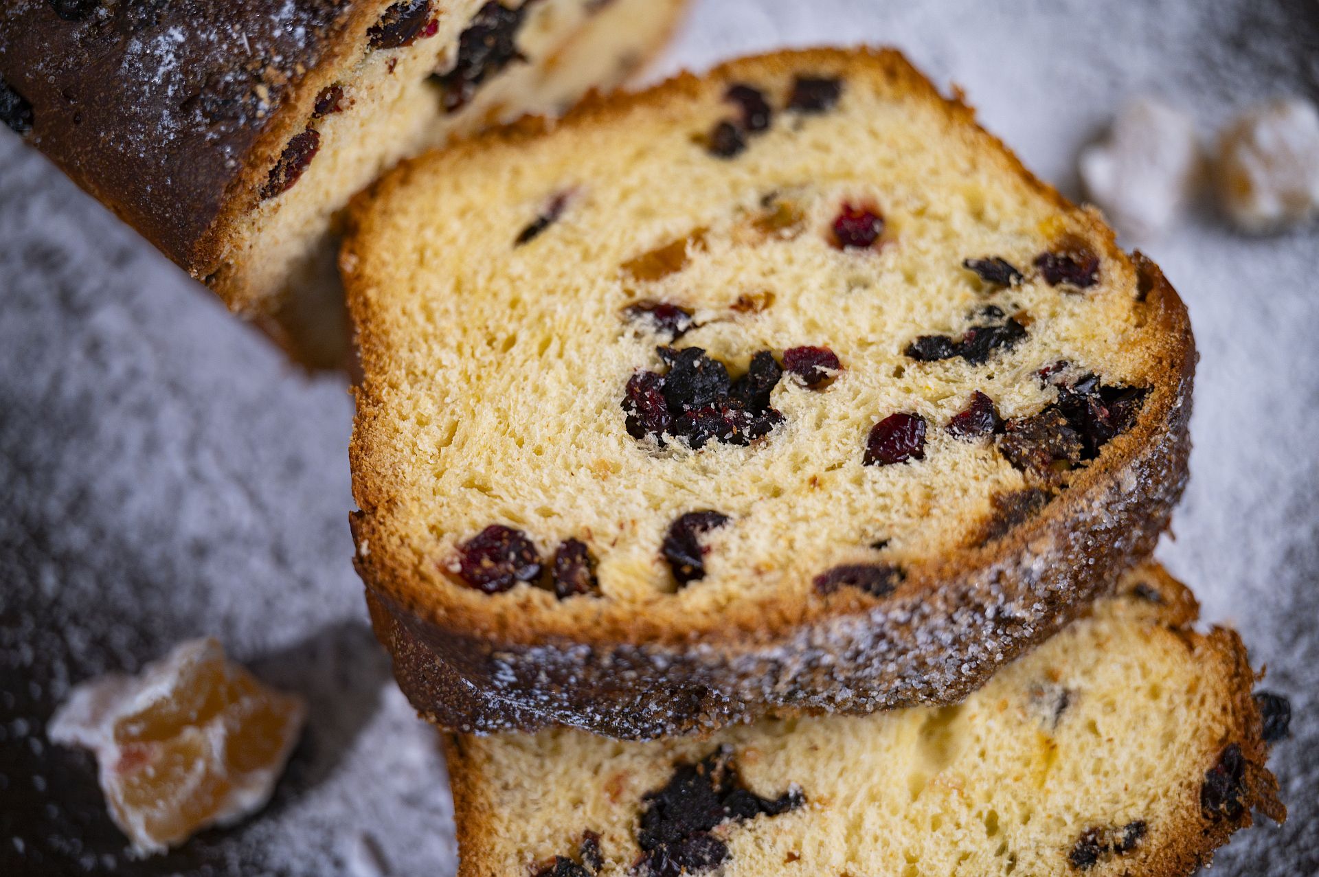 Traditional Romanian Sweet Bread with Turkish Delight and Candied Fruits - imagine 4